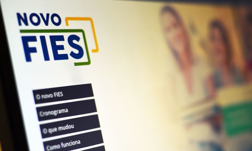  inscrições do Fundo de Financiamento Estudantil (Fies) 2020/2 foram adiadas e um novo cronograma será divulgado pelo Ministério da Educação posteriormente. O período estava previsto para começar nest