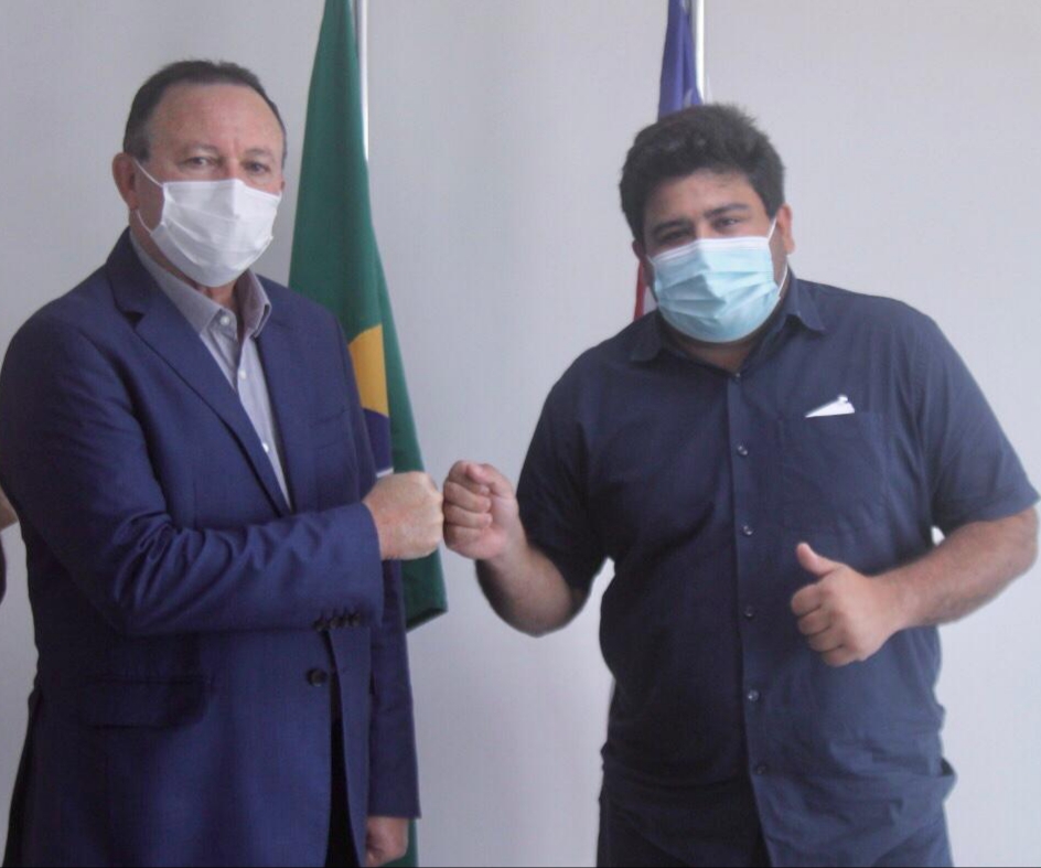 Fernando Teixeira, acompanhado dos vereadores Kekê e Júnior Katitu, com o vice-governador, Carlos Brandão (Fotos: ASCOM/Divulgação)