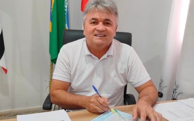 PREFEITURA DE BOM JESUS DAS SELVAS RETOMA ENTREGA DE TÍTULOS DEFINITIVOS DE PROPRIEDADE DO BAIRRO NOVA BOM JESUS