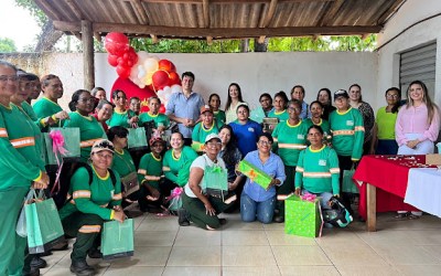 Prefeitura de Açailândia realiza encontro em homenagem às mulheres trabalhadoras da limpeza pública